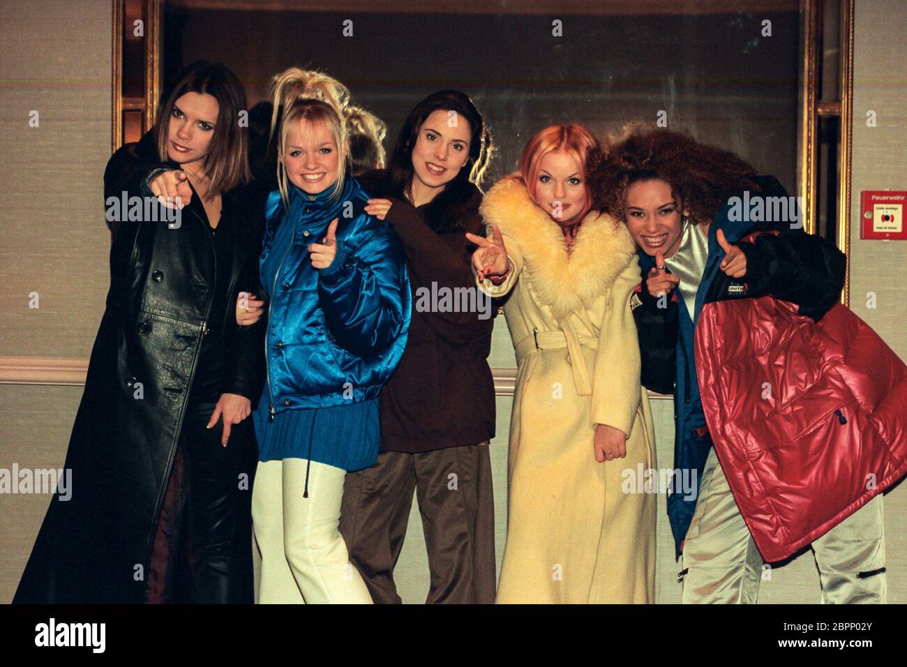 Spice Girls Die Fünfköpfige Britische Pop Girlgroup Spice Girls Melanie Mel B Brown Emma 