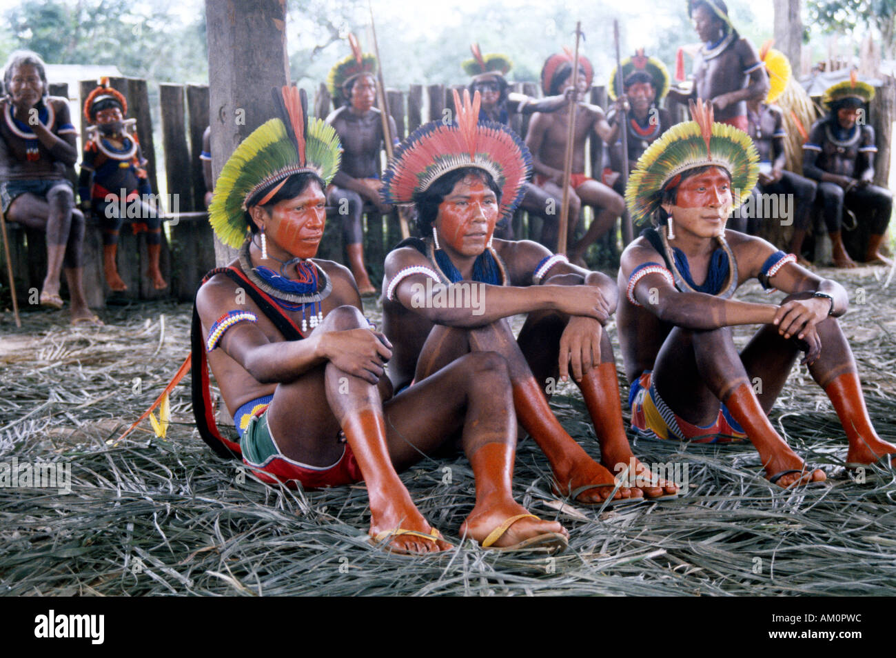 Brasilien Südamerika Amazonas Menschen Jungen Einheimischen Kayapo Indische Männer Mit 0799