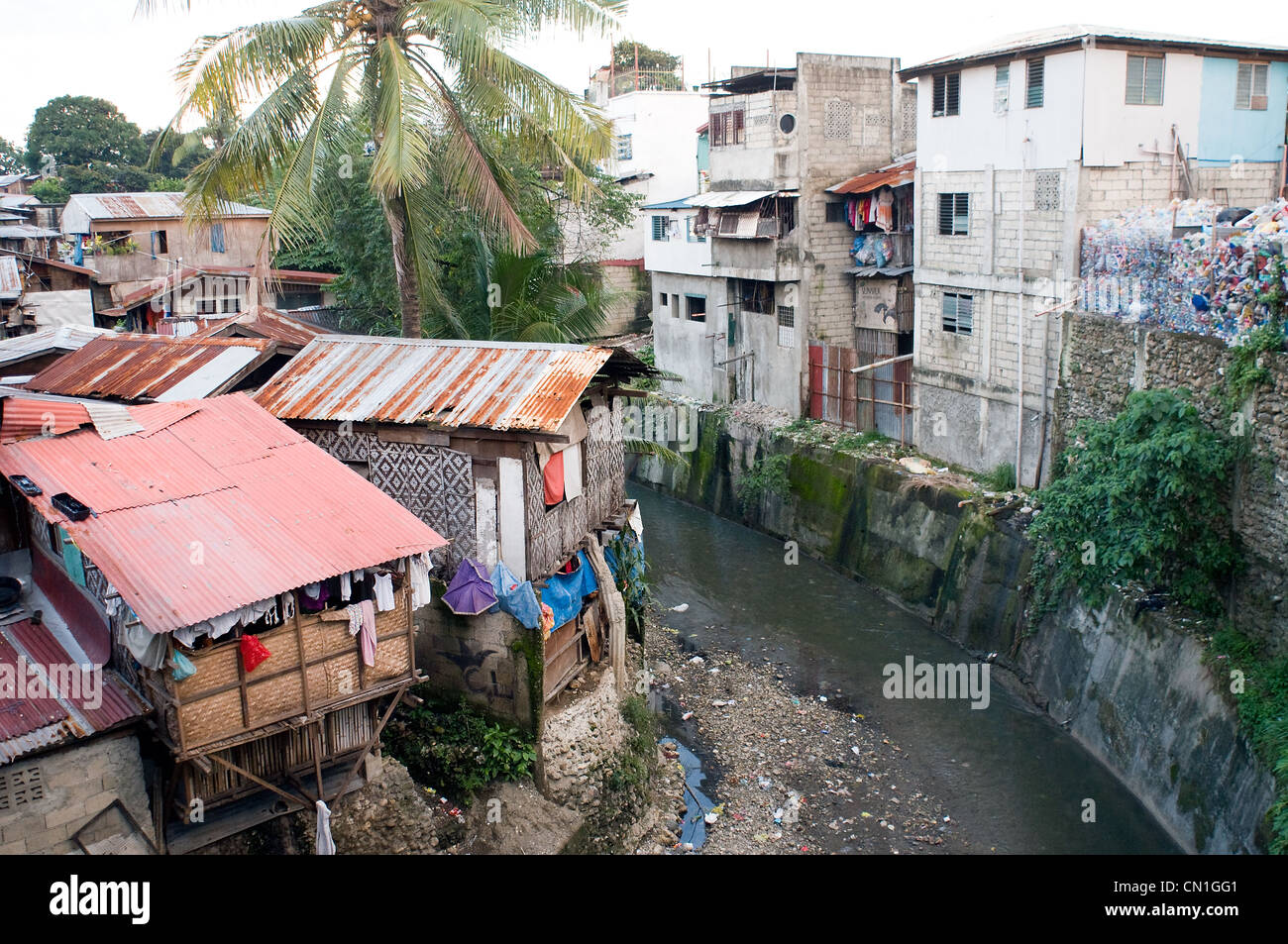 Slum Szene Cebu City Philippinen Stockfotografie Alamy