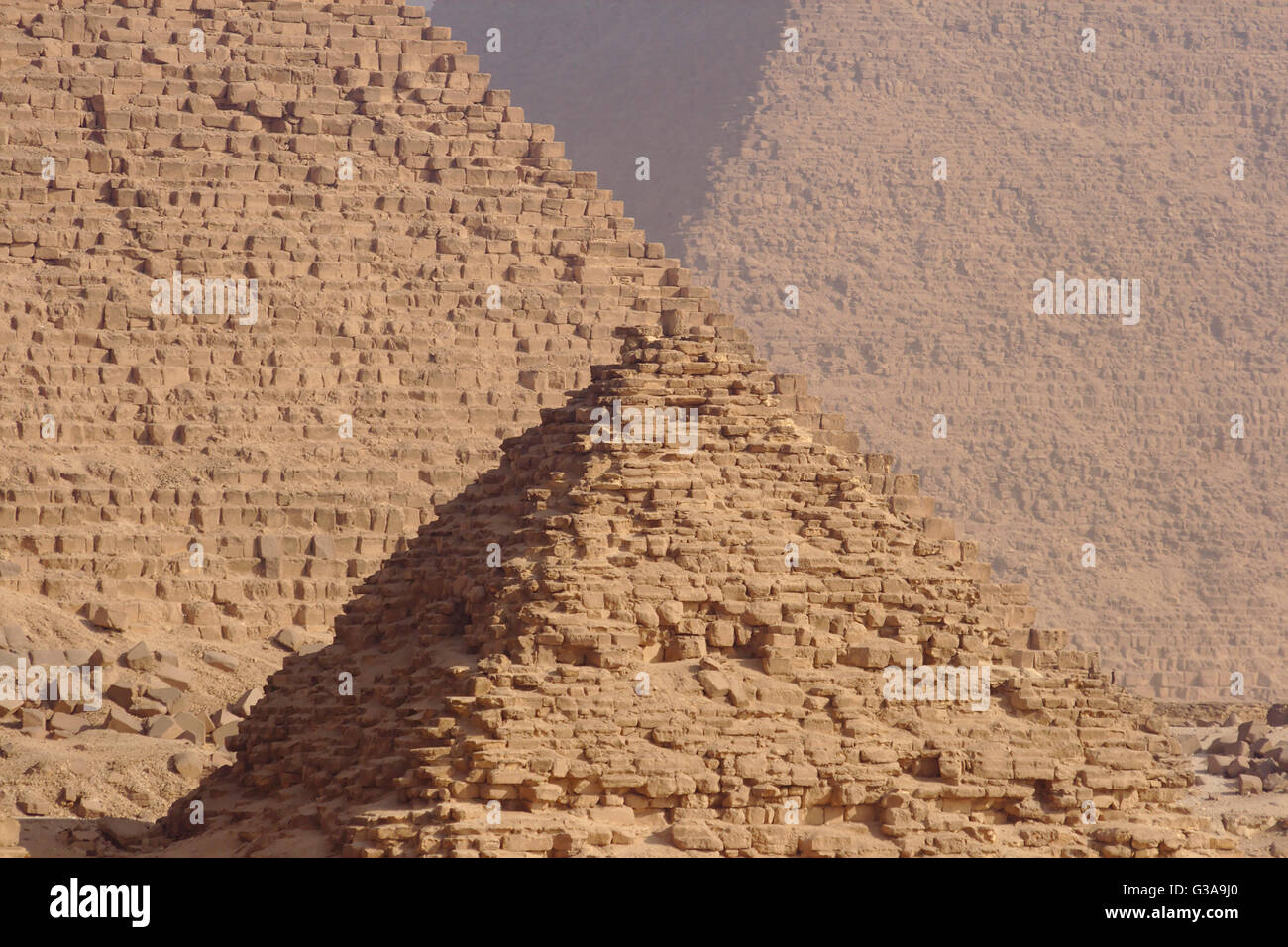 Pyramiden Von Gizeh Einer Der Königinnen Pyramiden Teile Der Pyramide Des Mykerinos Und 
