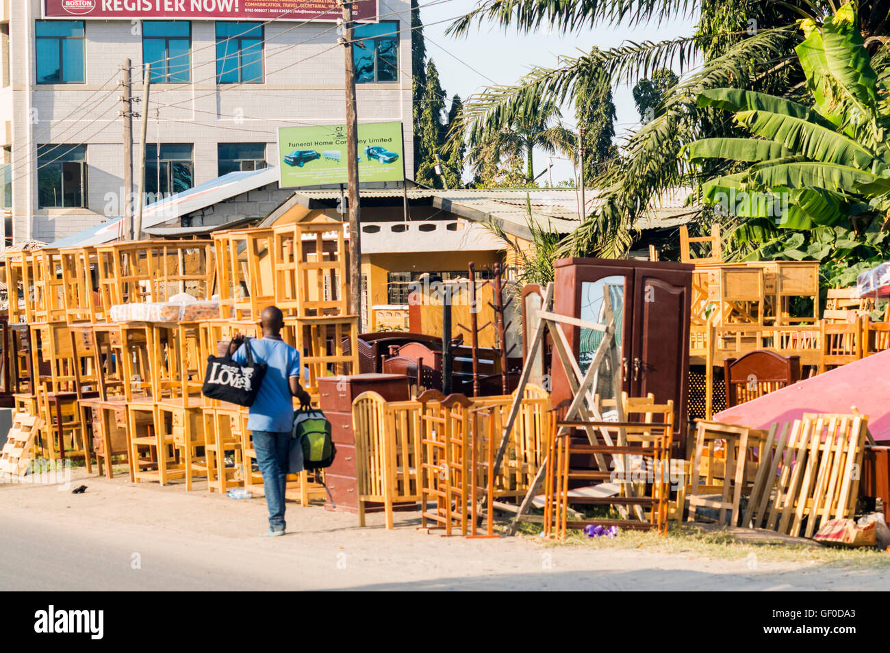 Möbel Outlet Display, Mwenge, Dar-es-Salaam Stockfotografie - Alamy